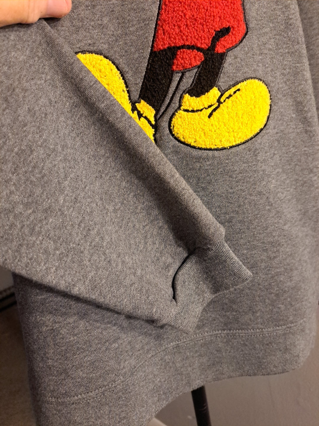 Disney Chenille Patch Print Mickey Character Super Soft Sweatshirt Size L Gray